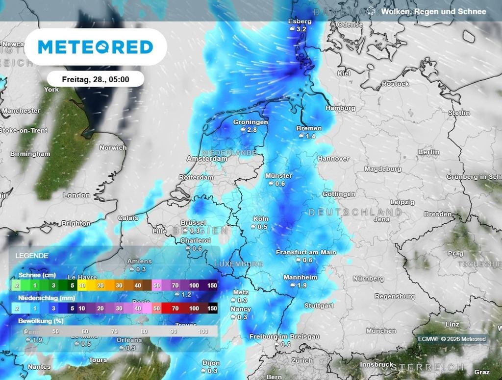 mondfinsternis, wetter, bedeckt Das wird wohl nichts mit der Mondfinsternis: Der Himmel ist voller Wolken, aus Westen zieht Regen auf.