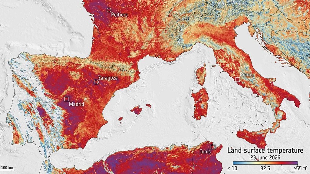 Mapa que muestra la temperatura de la superficie terrestre en Europa. Un satélite registró la actividad térmica terrestre durante una ola de calor sin precedentes en Europa el 23 de junio de 2026. El color más intenso en el gráfico representa temperaturas de 55 grados Celsius o superiores (130 grados Fahrenheit). Imagen de Copernicus Sentinel/Agencia Espacial Europea, CC BY-SA 3.0 IGO.