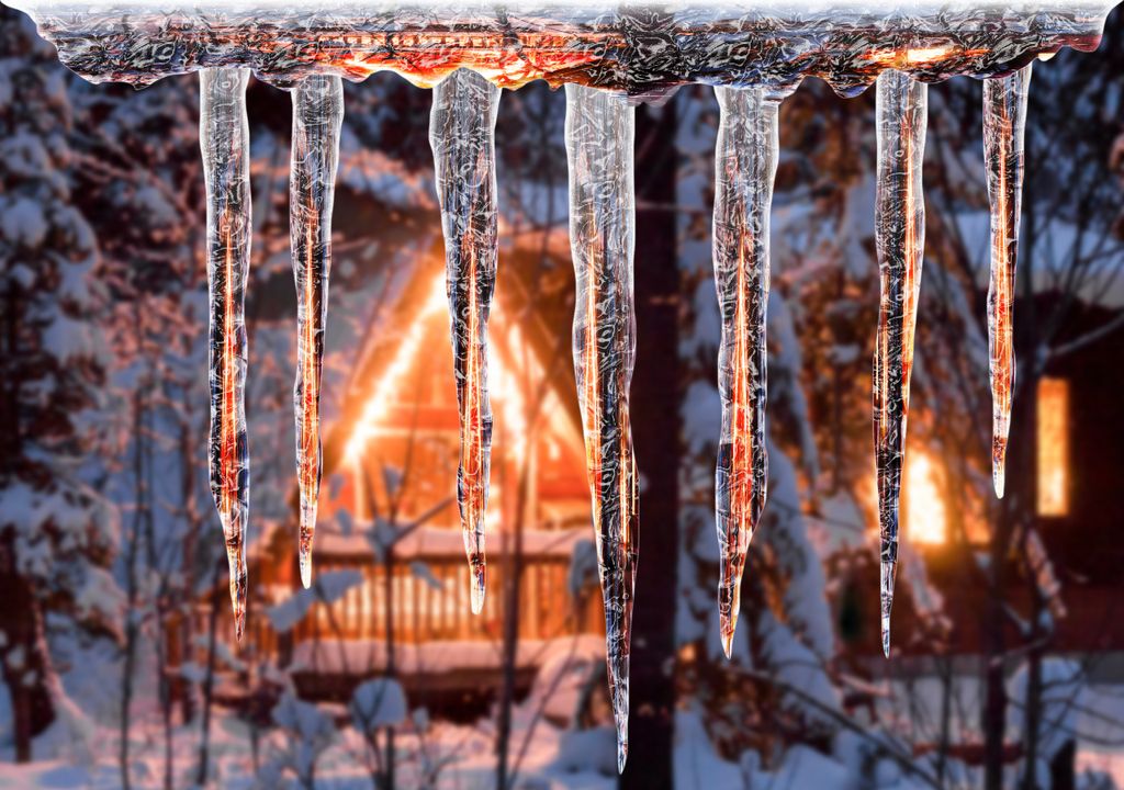 estalactitas, carámbanos, hielo, peligro, invierno estalactitas, carámbanos, hielo, peligro, invierno