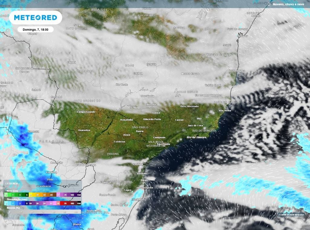 Previsão de precipitação (em mm) e nebulosidade para o domingo (7) às 18h, segundo o modelo europeu ECMWF, mostrando a ausência de chuvas no Sudeste do Brasil e apenas alguma nebulosidade em MG e ES.
