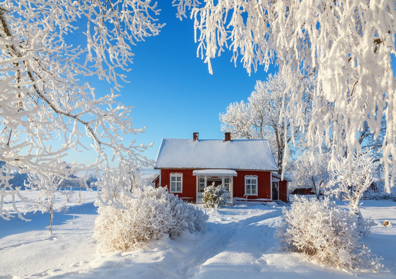 Habitação, em meio rural, que está praticamente isolada devido aos rigores do inverno norte americano.