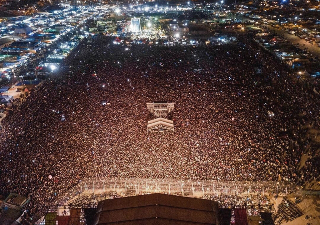 Multitudinario show musical de la Pampilla de Coquimbo. Multitudinario show musical de la Pampilla de Coquimbo.