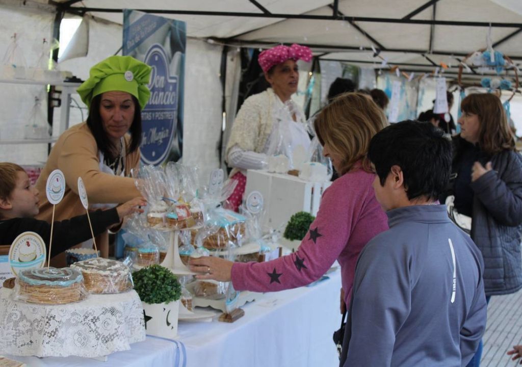 Fiesta de la Torta Argentina en Dolores, provincia de Buenos Aires Fiesta de la Torta Argentina en Dolores, provincia de Buenos Aires