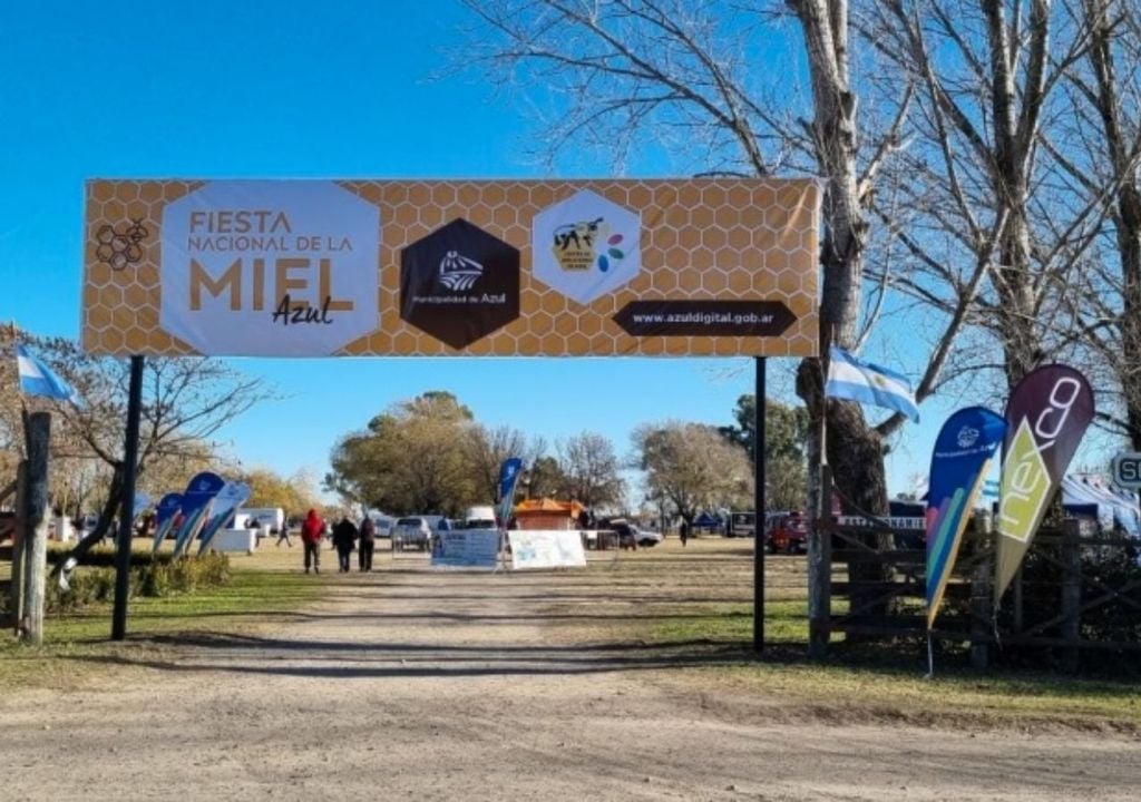 26º Fiesta Nacional de la Miel en Azul 26º Fiesta Nacional de la Miel en Azul
