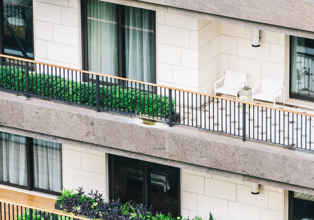 Es fundamental utilizar productos quiímicos resistentes a la humedad y la radiación UV: