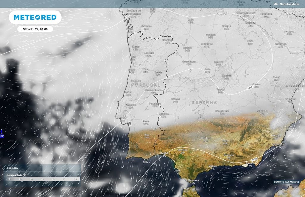 Previsão da nebulosidade para as 09h de sábado, com elevada cobertura de nuvens em grande parte do território continental.