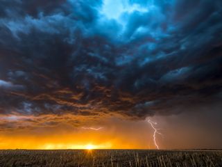 Fim de semana de chuvas intensas no S e de mudança no CO e no SE