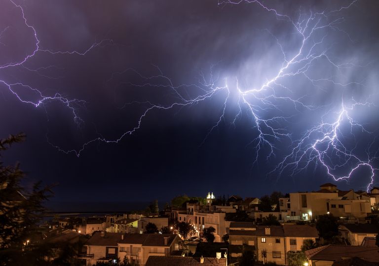 Fim de semana de trovoadas e granizo, após o calor e as poeiras Fim de semana de trovoadas e granizo, após o calor e as poeiras