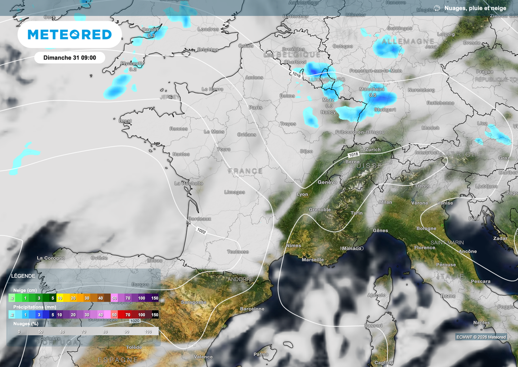 Rares seront les orages entre samedi et dimanche matin. Rares seront les orages entre samedi et dimanche matin.