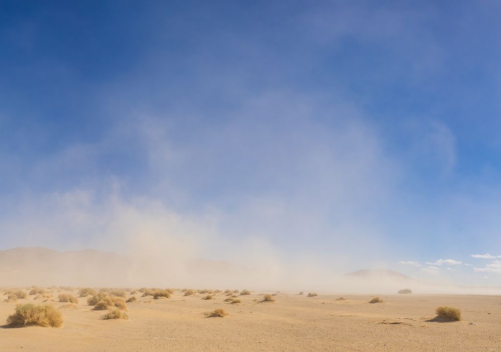 Arena y polvo en suspensión