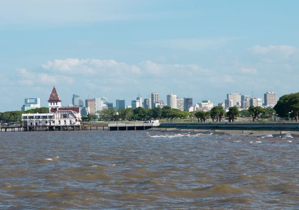 Este fin de semana, navegar en el Río de la Plata requerirá de abrigo y una buena planificación, más teniendo en cuenta que el domingo llegarán el cambio de viento y algunas lluvias.