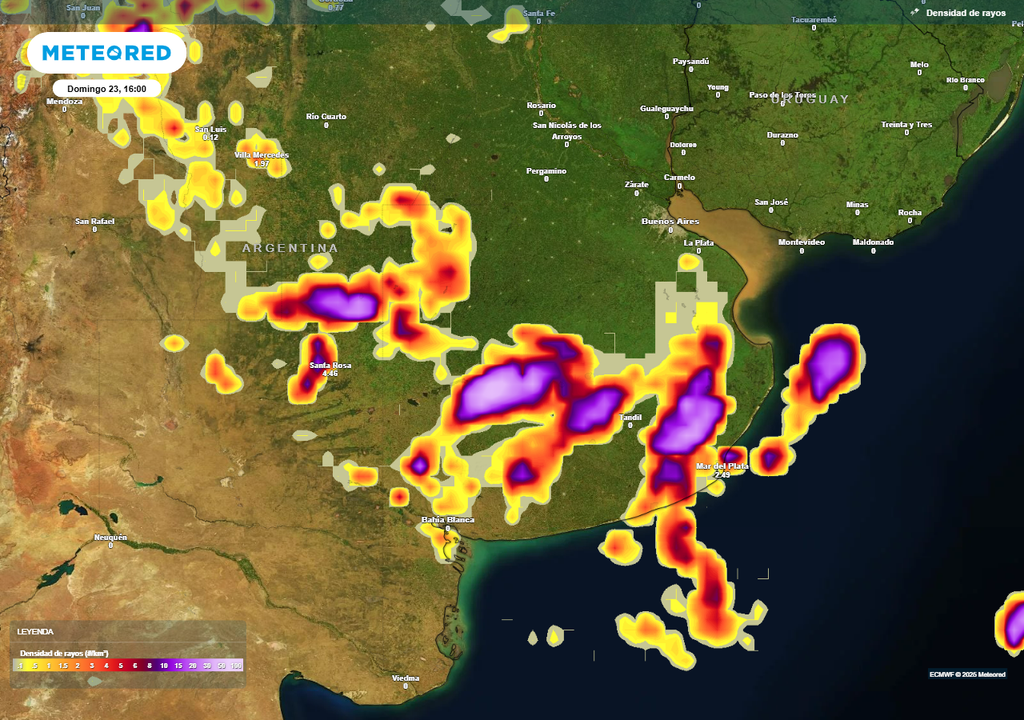 Tiempo Argentina Buenos Aires ola de calor Tormentas fuertes alerta SMN