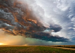 Otro gran sistema de tormentas estallará dentro de unas horas. Esto pasará mañana y el domingo según nuestros mapas