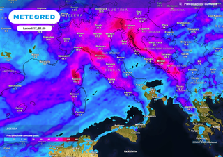 Il tempo in Italia nel fine settimana: ancora rovesci e temporali, queste le regioni a rischio