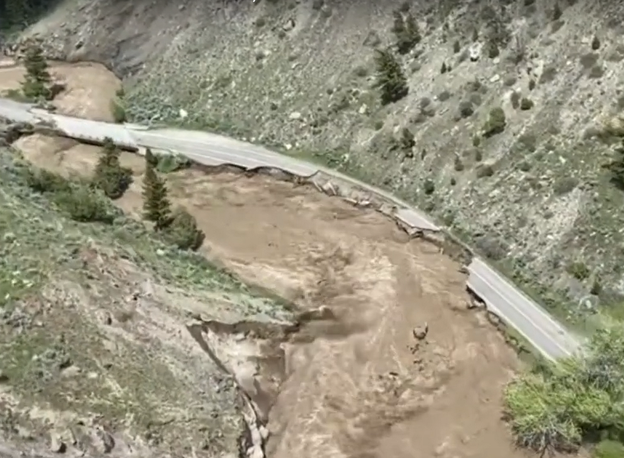 Historic Floods Force The Closure Of Yellowstone National Park 6359