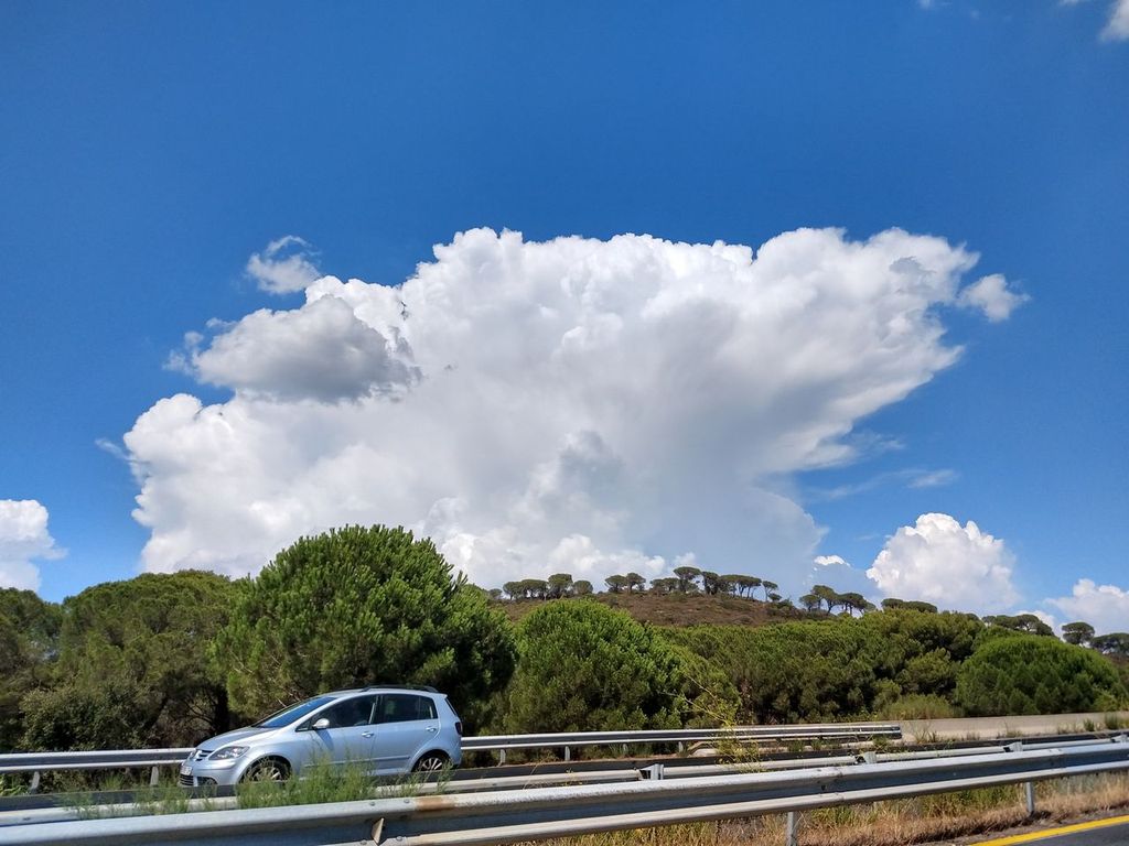 Gewitterwolke in Südfrankreich (Foto: Malte Neuper) Gewitterwolke in Südfrankreich (Foto: Malte Neuper)