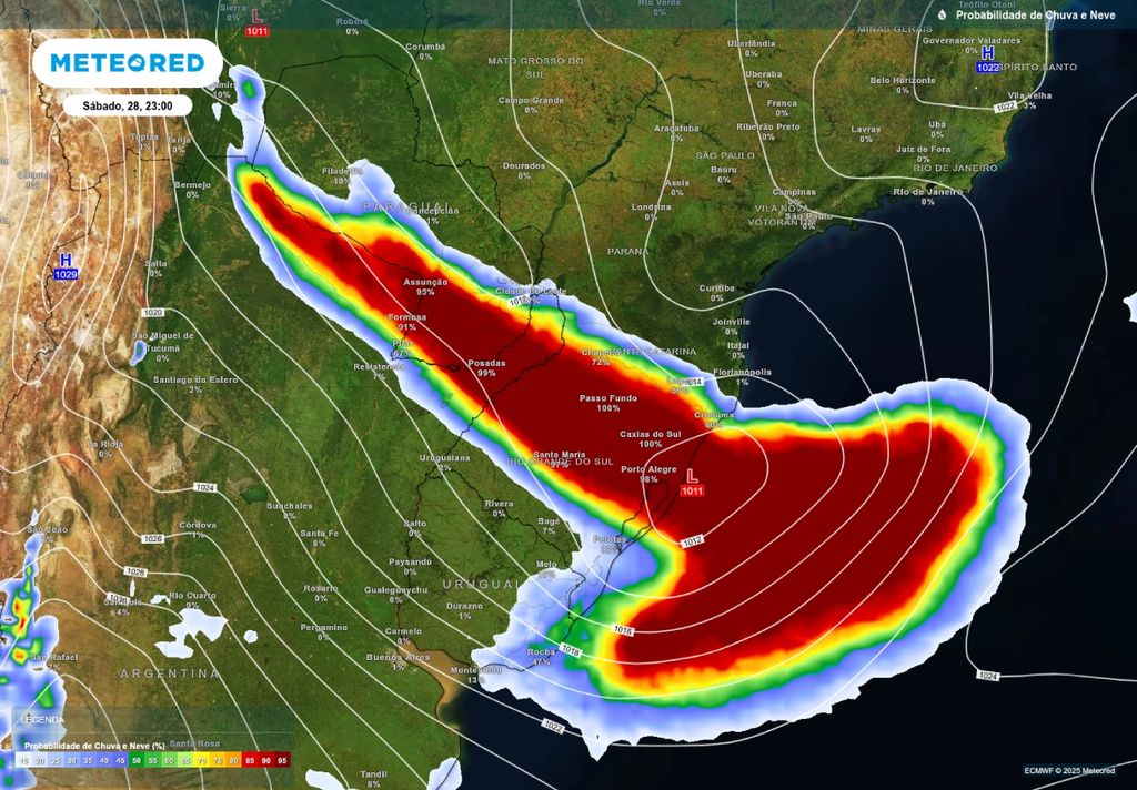 Linhas de pressão indicando formação de ciclone e probabilidade de chuva neste sabadao (28), de acordo com o ECMWF.
