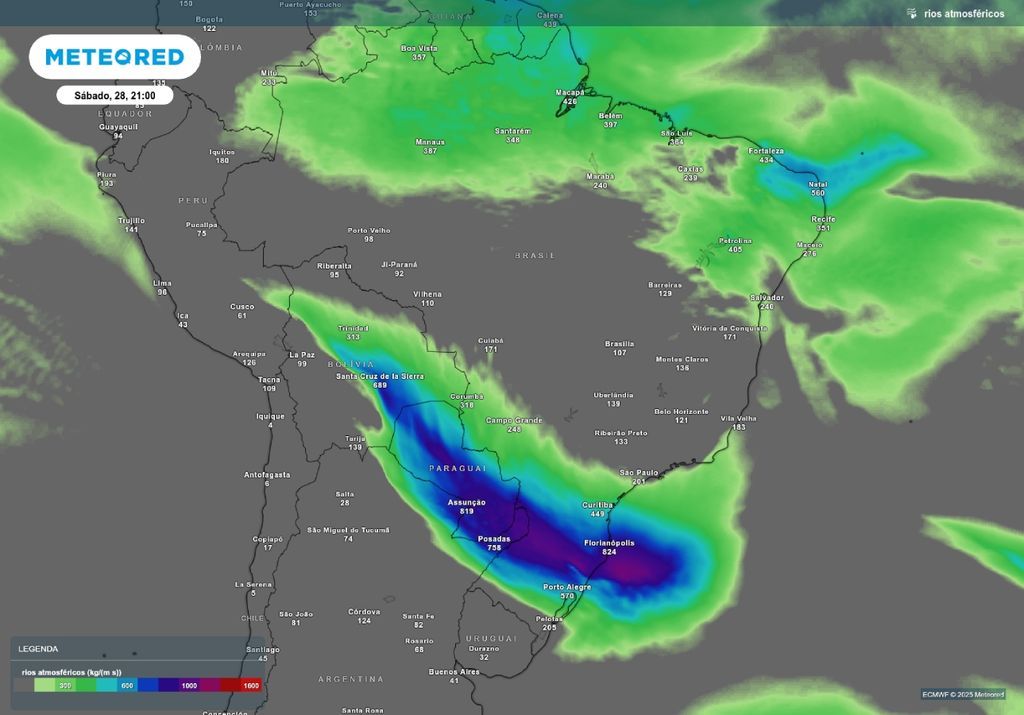 Previsão de rio atmosférico sobre o Rio Grande do Sul na noite de sábado (28), de acordo com o ECMWF.