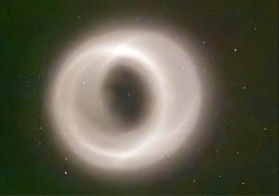 Extrañas formaciones luminosas se observaron en la alta atmósfera sobre Alaska junto a las auroras. Noticias en tiempo real