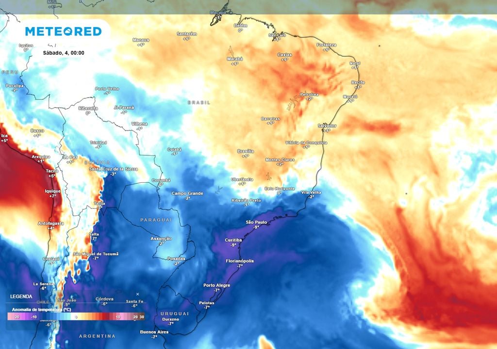 Previsão de anomalias de temperatura em 850 hPa no início do sábado mostra que a massa avançará até a altura da região Norte, atingindo com muita intensidade o Sul e o Sudeste.