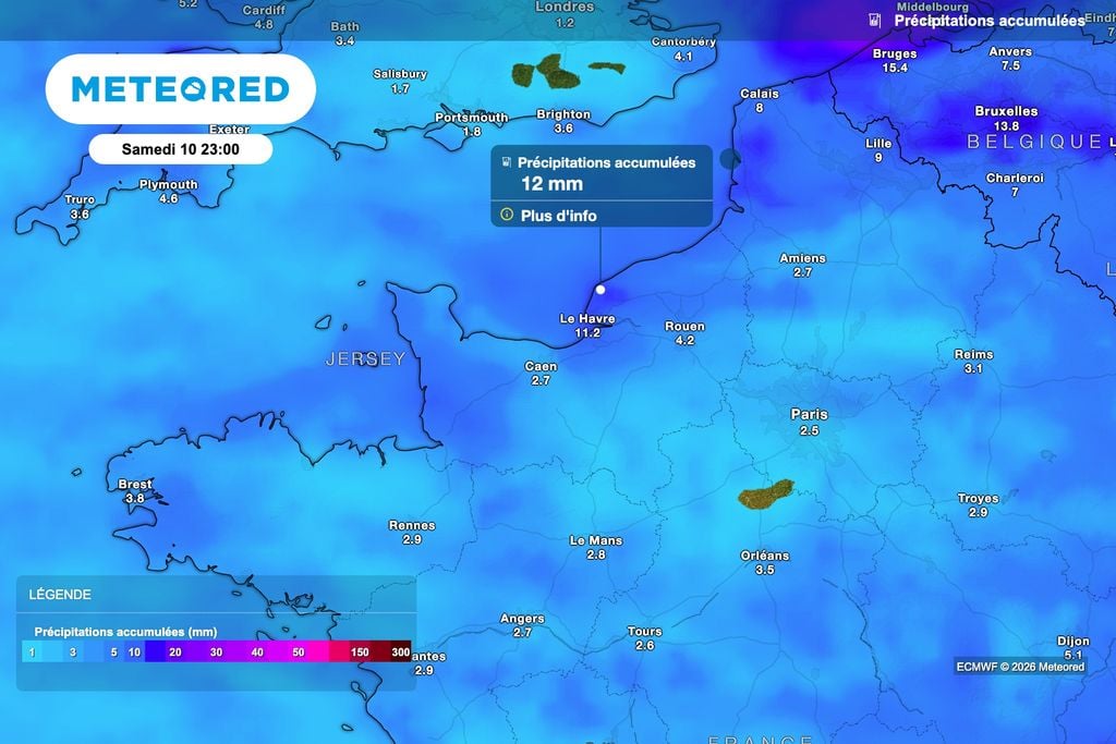 Des pluies plus modérées sont attendues en fin de journée près de la Manche. Des pluies plus modérées sont attendues en fin de journée près de la Manche.