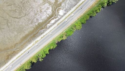 Fotos a&eacute;reas revelam impacto do fechamento de canal do mar em SC h&aacute; 90 anos