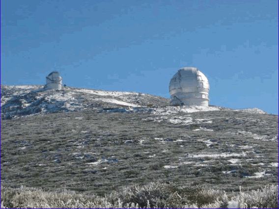 Fotos de las nevadas asociadas a la ola de frío del 7-13 de Enero del 2003:Fotos nieve en el roque de los muchachos - La Palma 