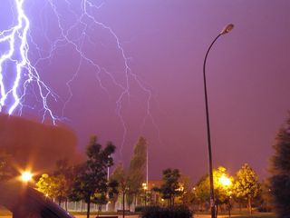 Fotos enviadas al II concurso fotográfico del foro de MeteoCollbató, verano del 2003