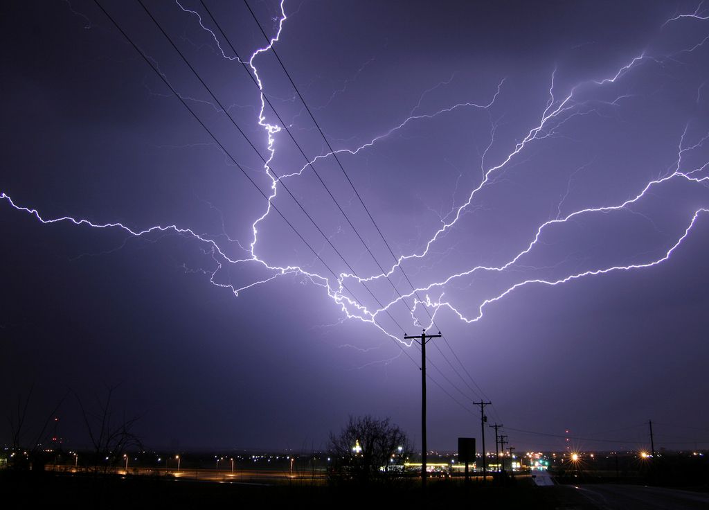 Des orages parfois de forte intensité sont attendus ce week-end en France.