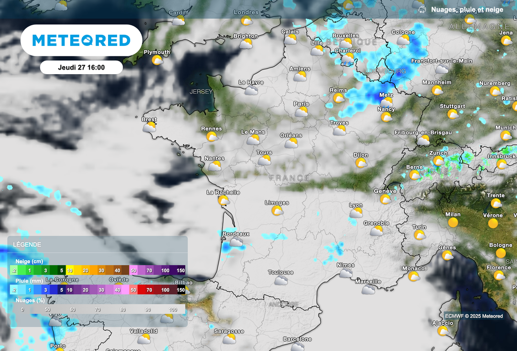 Quelques pluies faibles ce jeudi après-midi entre les Landes et le nord des Alpes.