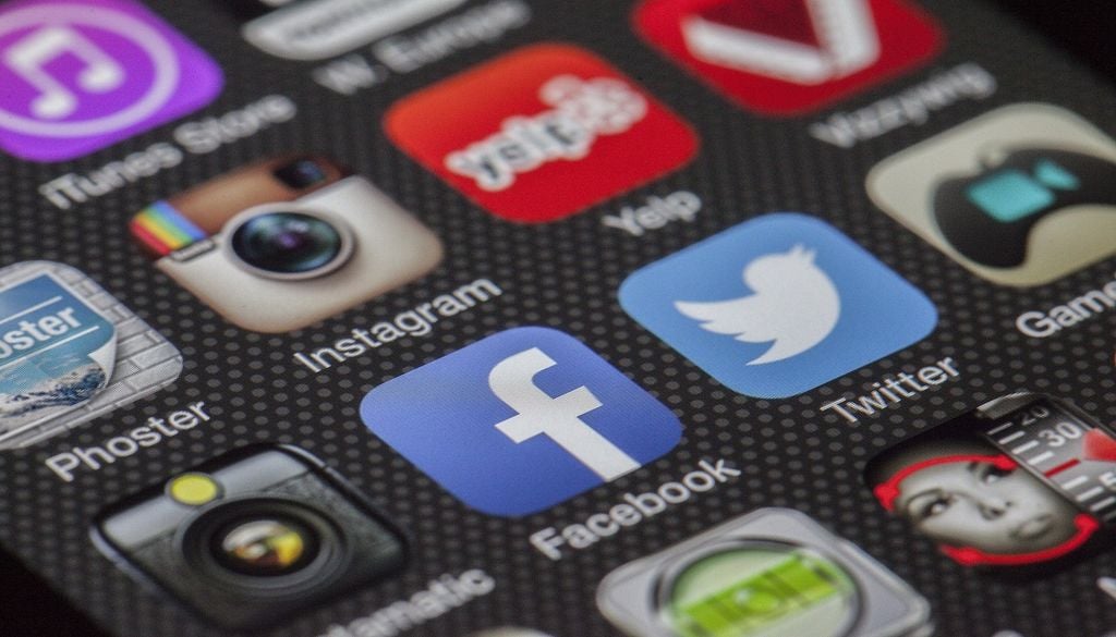 Les réseaux sociaux bientôt restreints Les réseaux sociaux bientôt restreints