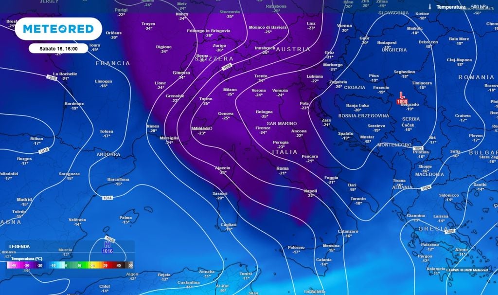 Mappa a 500 hPa che evidenzia l'aria fredda artico-marittima scendere fin sulla nostra penisola, anche in quota, intorno ai 5500 m, con temperature anche fino a -25°C.