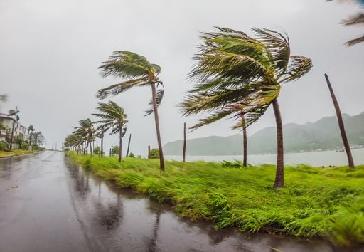 Rajadas de vento superam 100 km/h e deixa 8 estados do Centro-Sul em alerta; confira a previs&atilde;o