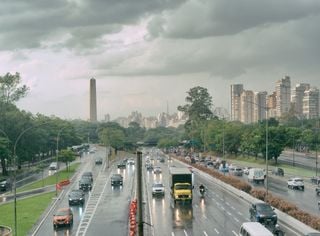 Frente fria chega ao Brasil e muda o tempo em 5 estados na próxima semana; confira a previsão