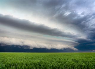 Frente fria chega ao Brasil e semana tem alerta de chuvas intensas e tempestades severas; estas são as áreas em risco