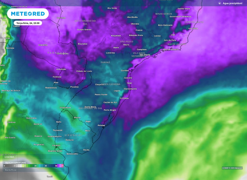 Circulação atmosférica aumenta níveis de água na atmosfera na costa Sul e Sudeste.