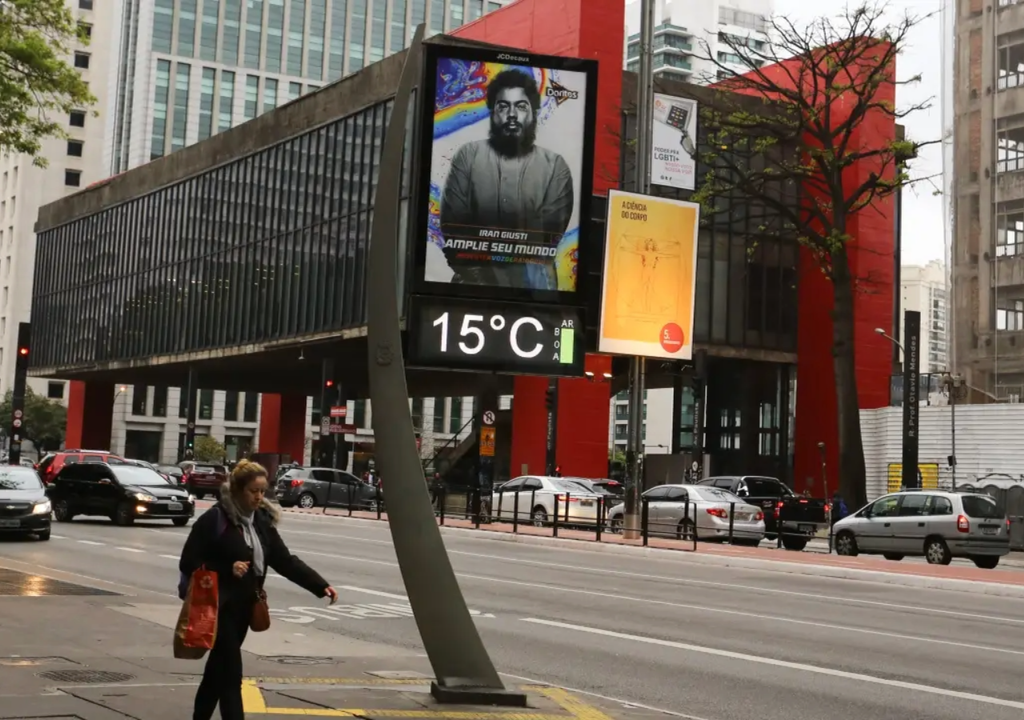 Em São Paulo capital, as mínimas podem alcançar os 15°C. Créditos: Reprodução/Fábio Vieira /Fotorua/Estadão.