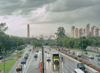 Frente fria chega ao Sudeste na próxima semana: chuvas intensas, tempestades e frio; veja a tendência