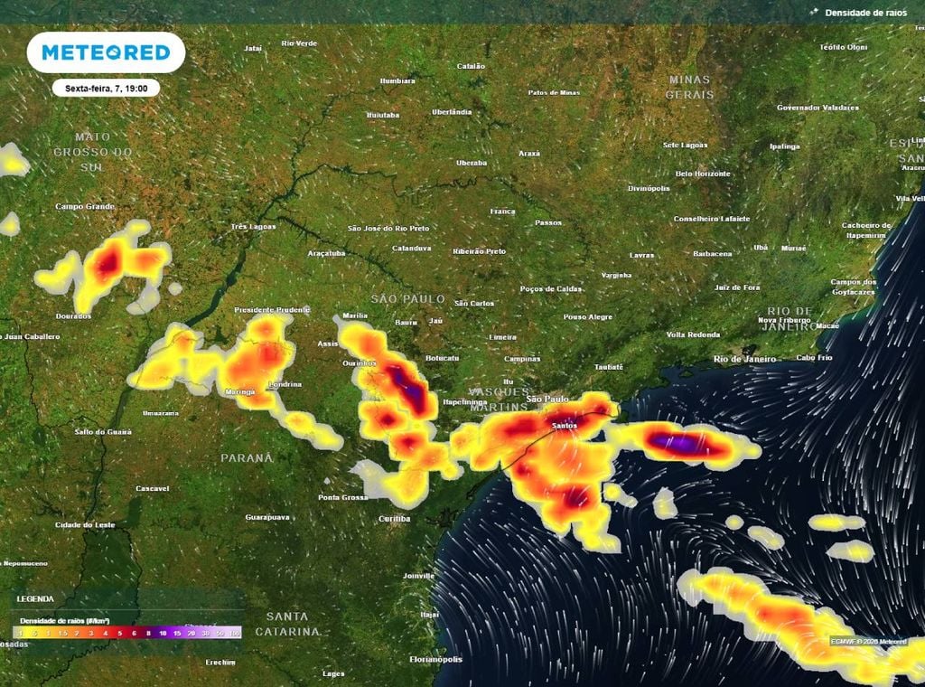 Previsão de densidade de raios para a sexta-feira (7) às 19h, segundo o modelo europeu ECMWF.