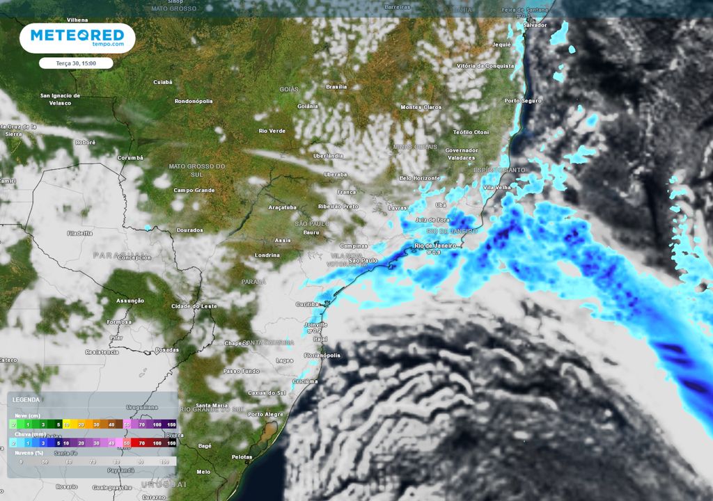 Previsão de precipitação e nebulosidade durante a terça-feira.