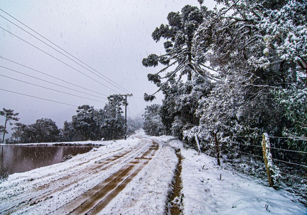 As temperaturas vão despencar nos últimos dias de maio, com possibilidade de geada e até mesmo neve. As temperaturas vão despencar nos últimos dias de maio, com possibilidade de geada e até mesmo neve.