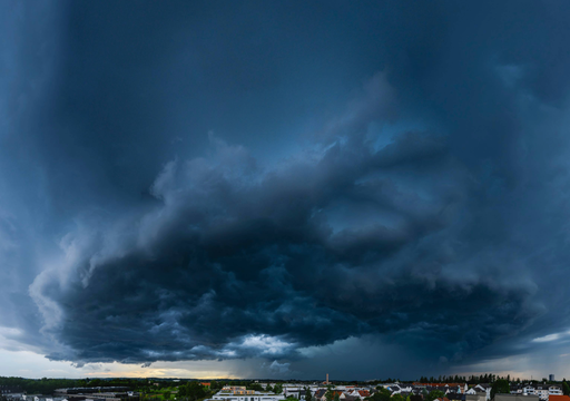 Frente fria intensa pode trazer novas tempestades e granizo ao Brasil no domingo, 16; veja a tendência