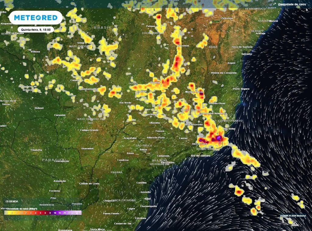 Previsão de densidade de raios para quinta-feira (9) à tarde (15h), segundo o modelo europeu ECMWF.