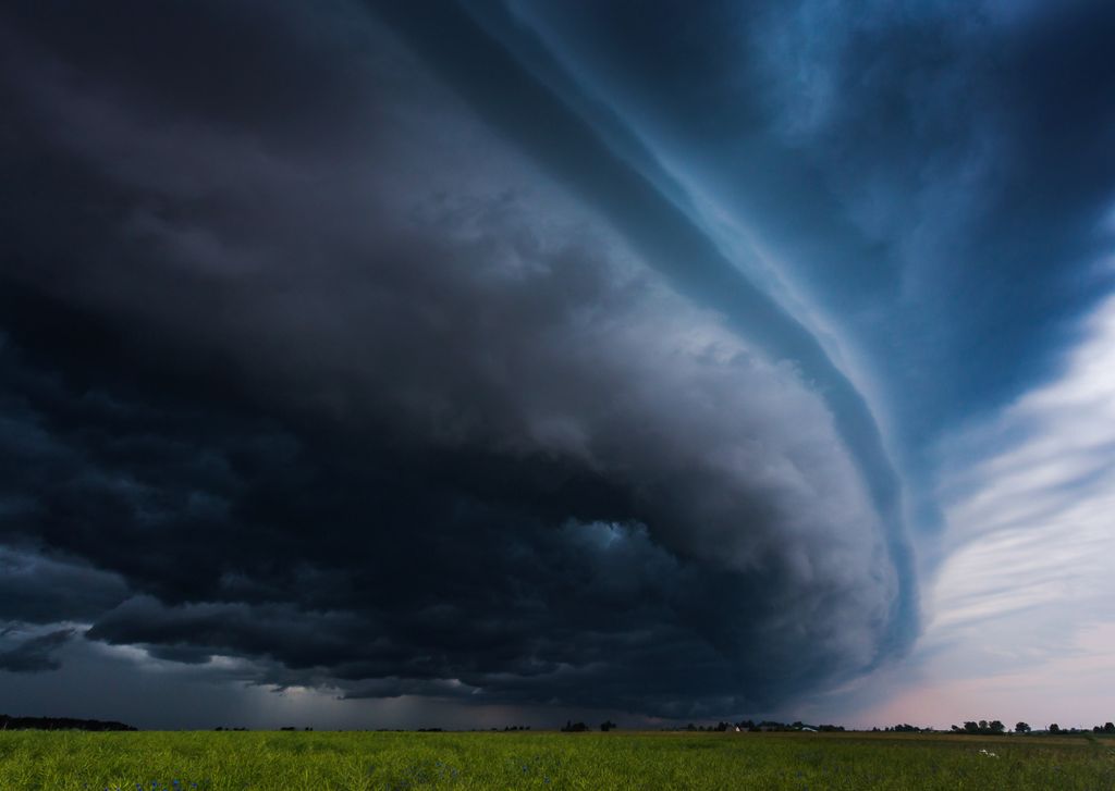 alerta de mudança do tempo Uma nova frente fria traz mudança do tempo na Região Sul nesta semana. No Sudeste e Centro-Oeste, há o aumento da chance de chuva e de pancadas.