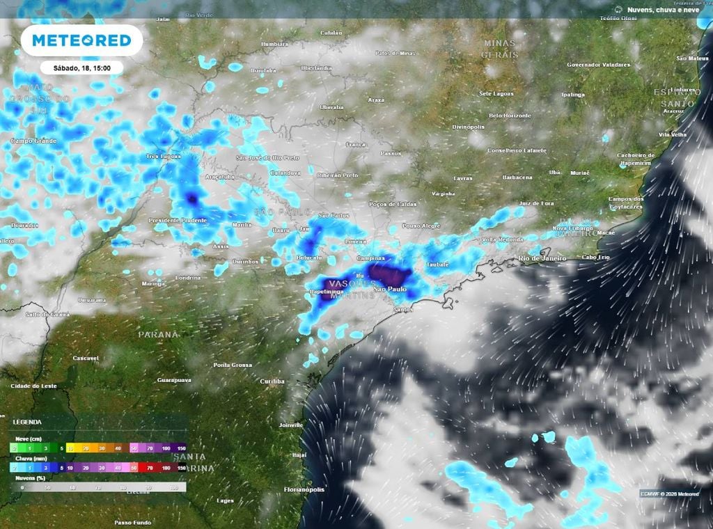 Previsão de precipitação (em mm) e nebulosidade para sábado (18) à tarde (15h), segundo o modelo europeu ECMWF.