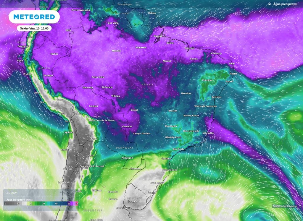 Quantidade de água precipitável disponível na tarde desta sexta-feira (10) mostra os maiores volumes onde se encontra a frente fria. Além de mostrar sua participação das chuvas no continente.