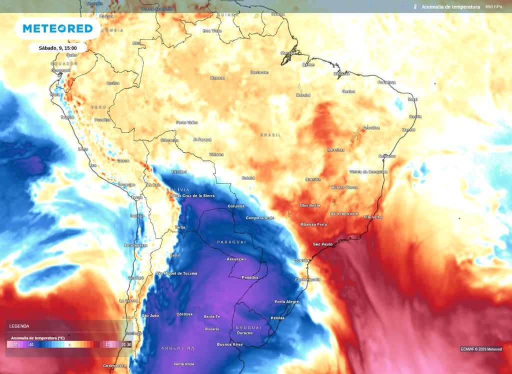 Anomalia de temperatura em 850 hPa, mostra avanço de ar frio após passagem de frente fria.
