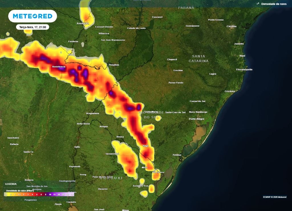 Densidade de raios para a noite da terça-feira, 17 de março.