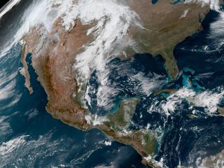 Frente frío no.46 traerá lluvias muy fuertes a México