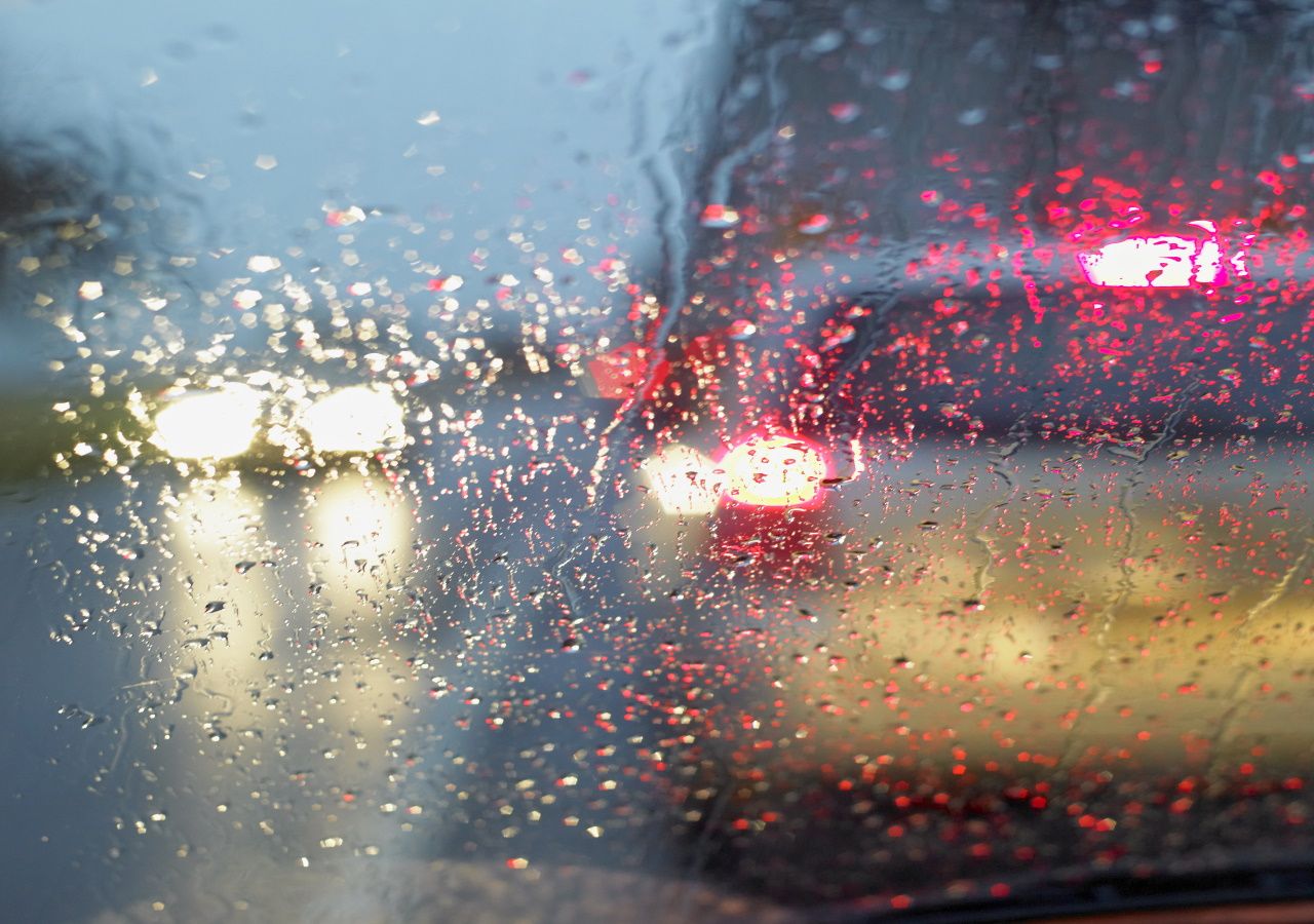 Дождь задуманное окно машины
